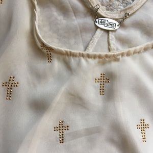 NWOT Ali & Kris: Flowy Tank w/gold crosses